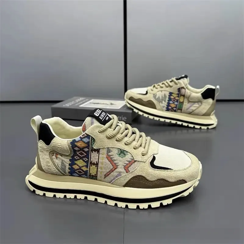 2025 Little White Casual Sneakers Spring Men's New Tending Mesh Carriendo a una pareja de tableros Versátiles zapatos