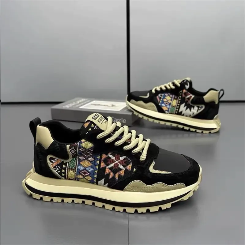 2025 Little White Casual Sneakers Spring Men's New Tending Mesh Carriendo a una pareja de tableros Versátiles zapatos