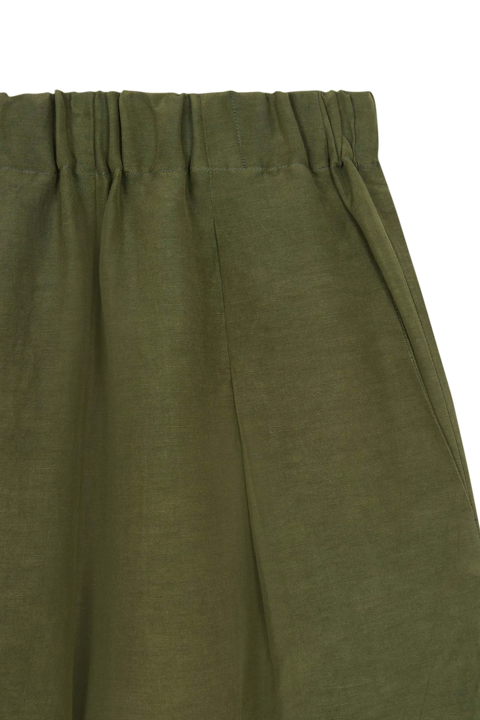 Ama, green linen and silk pants