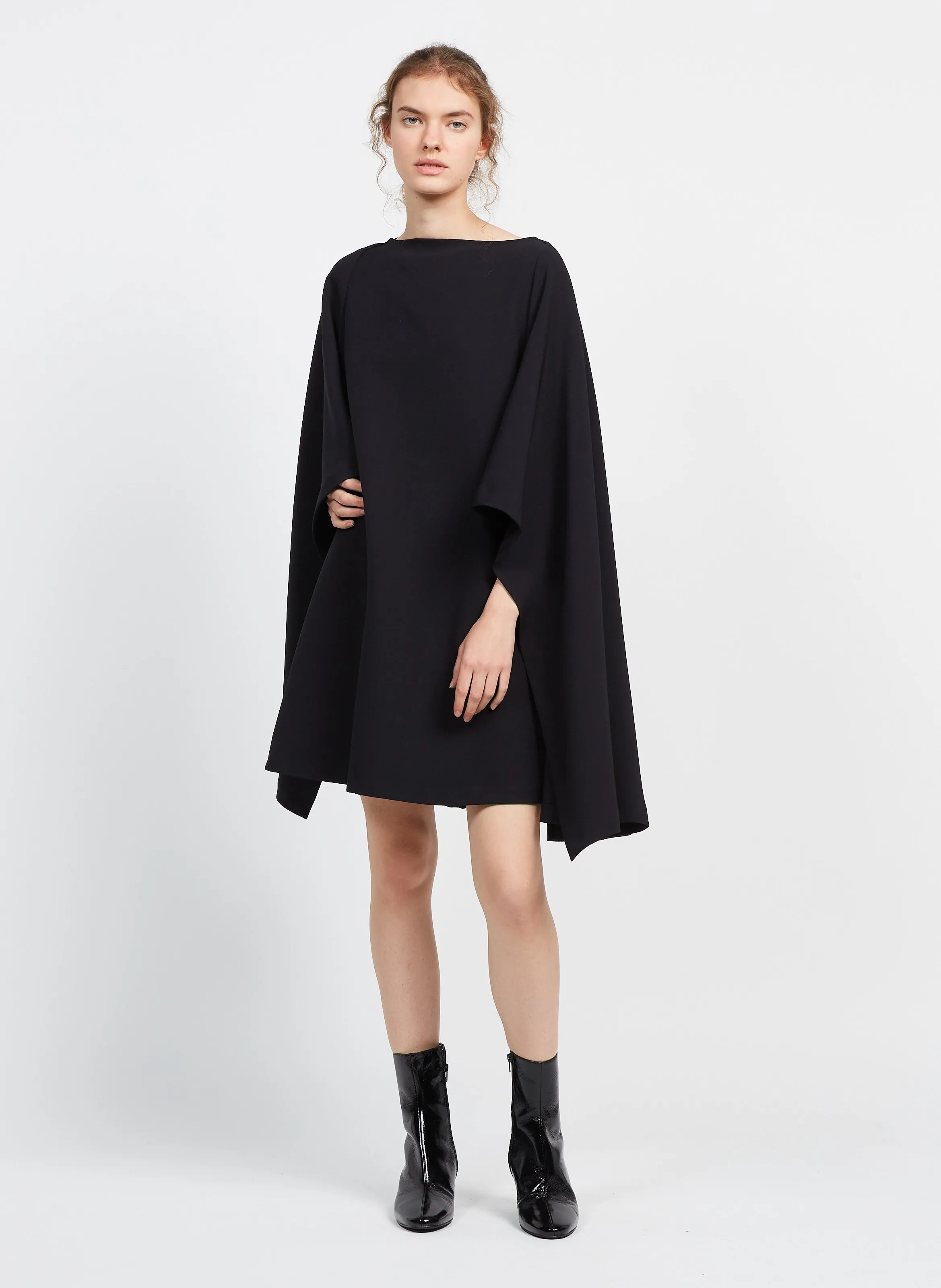 CAIMAN  PONCHO HOLGADO EN NEGRO
