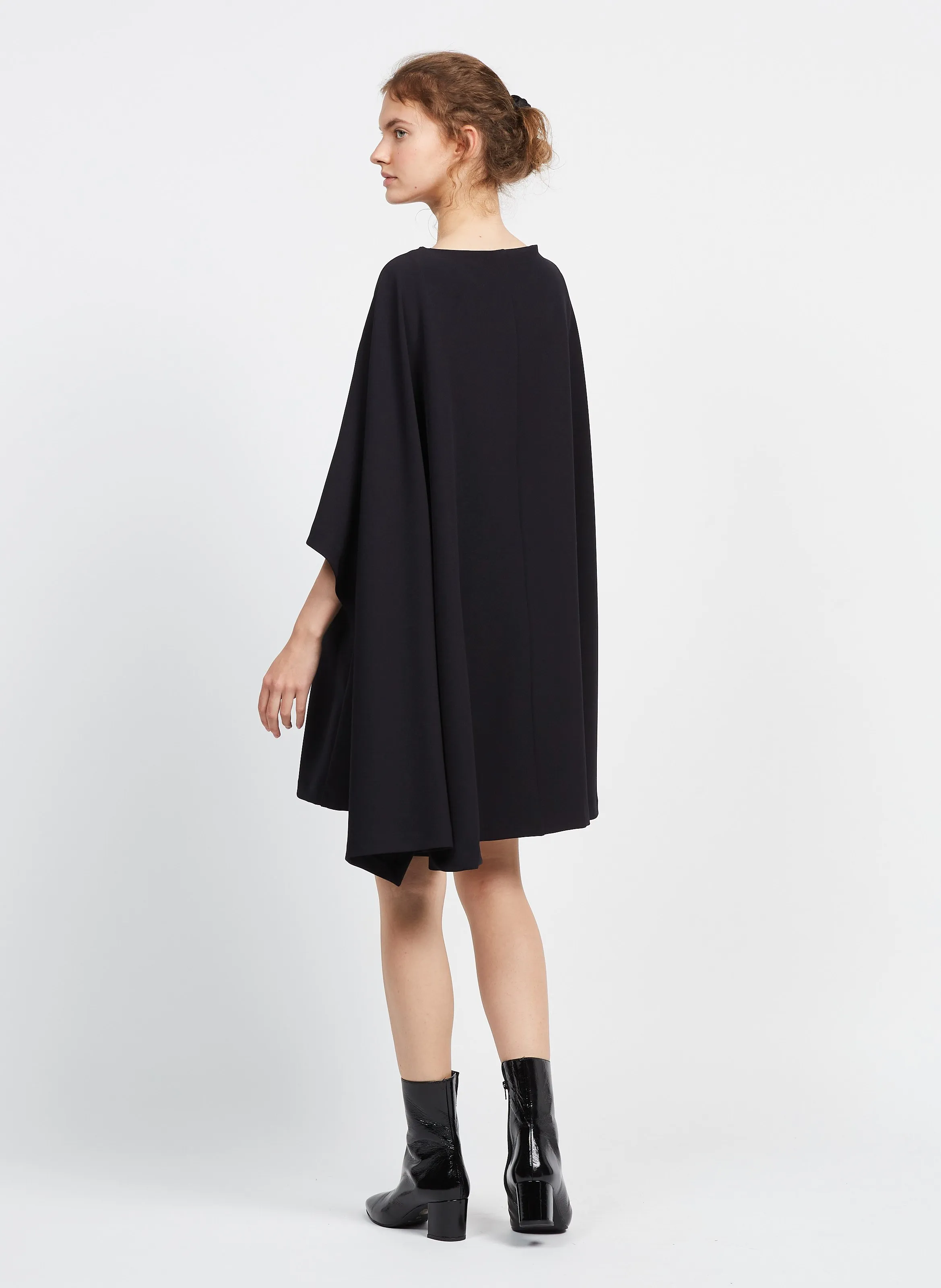 CAIMAN  PONCHO HOLGADO EN NEGRO