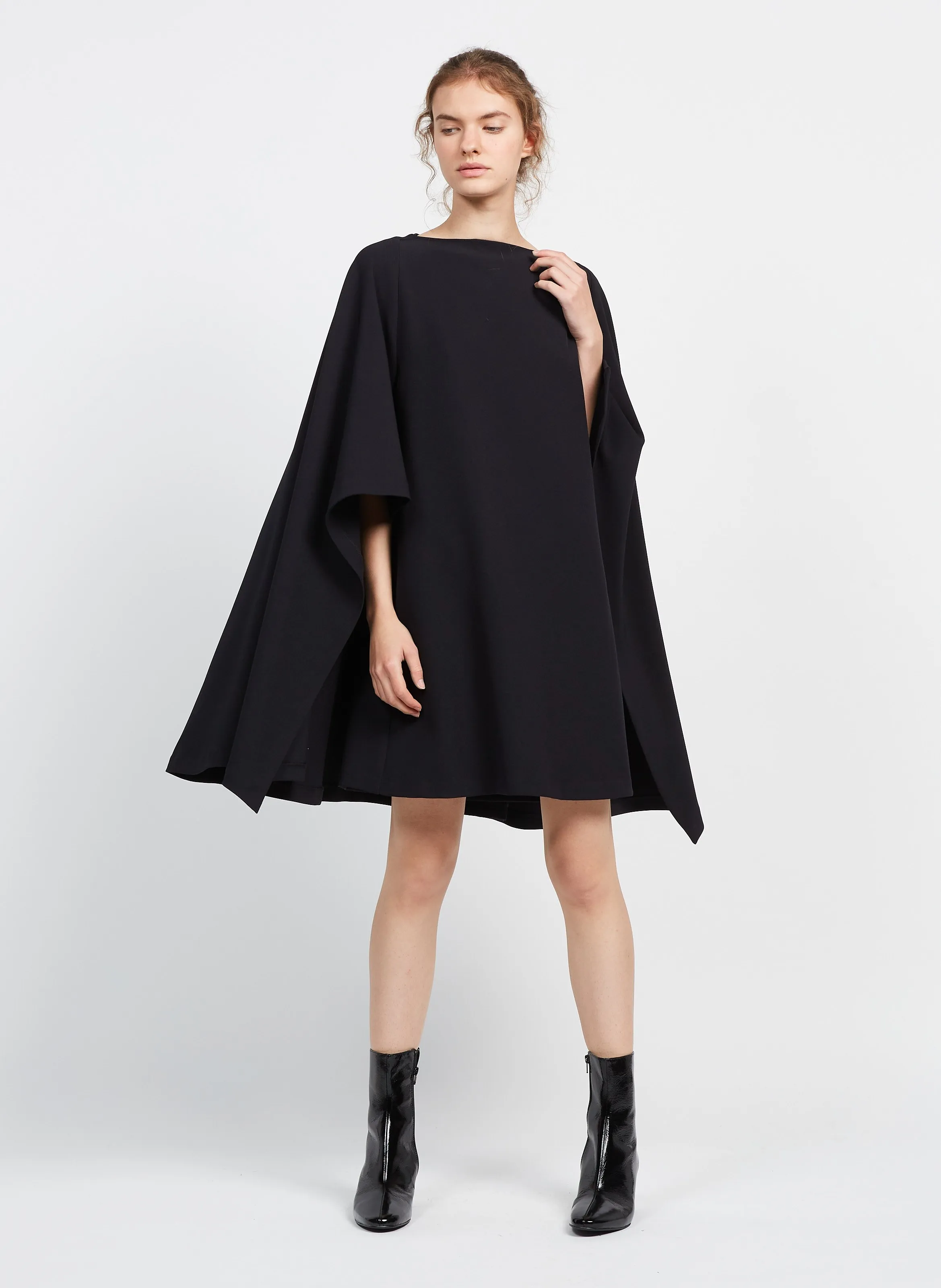 CAIMAN  PONCHO HOLGADO EN NEGRO