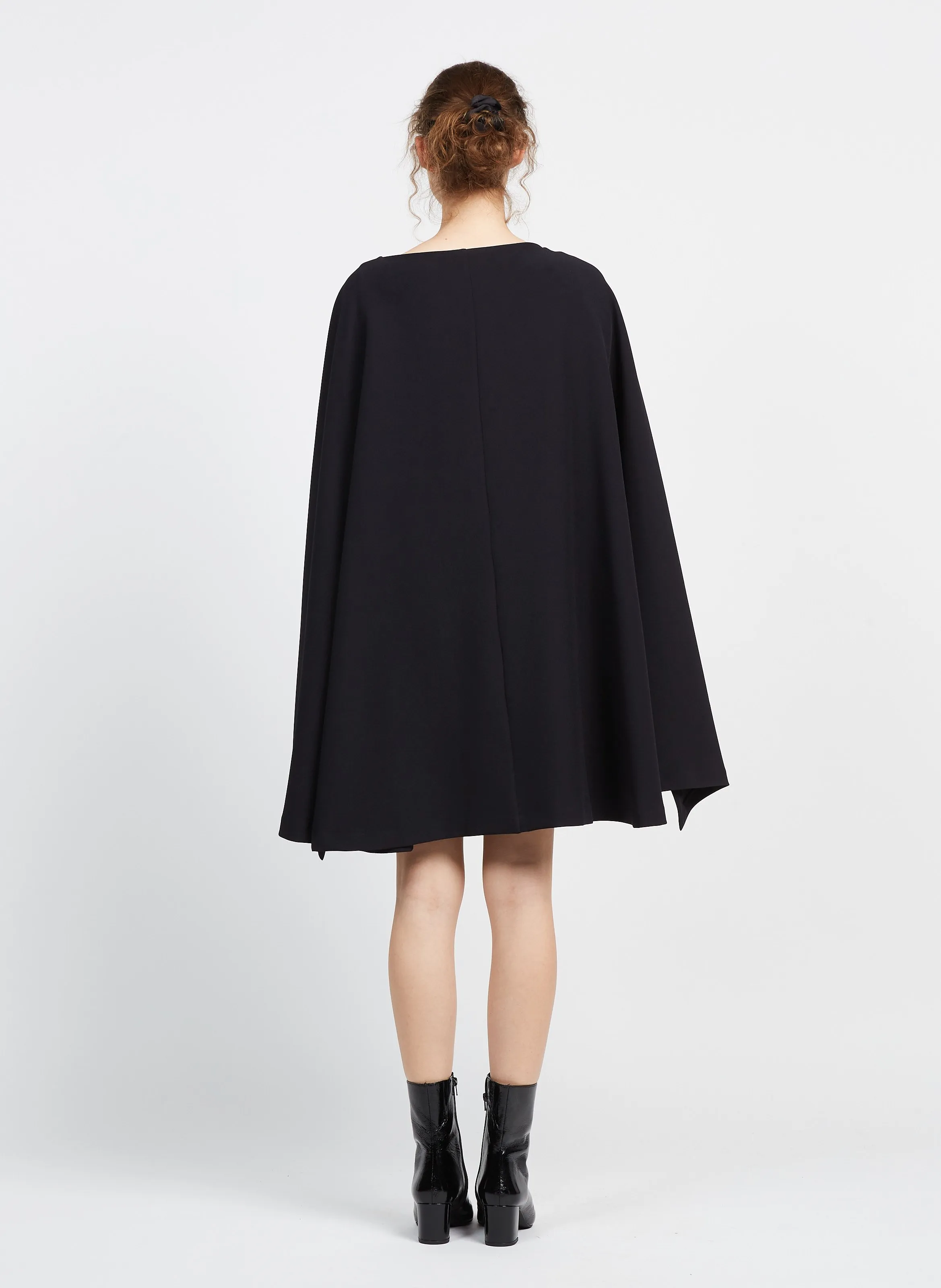 CAIMAN  PONCHO HOLGADO EN NEGRO