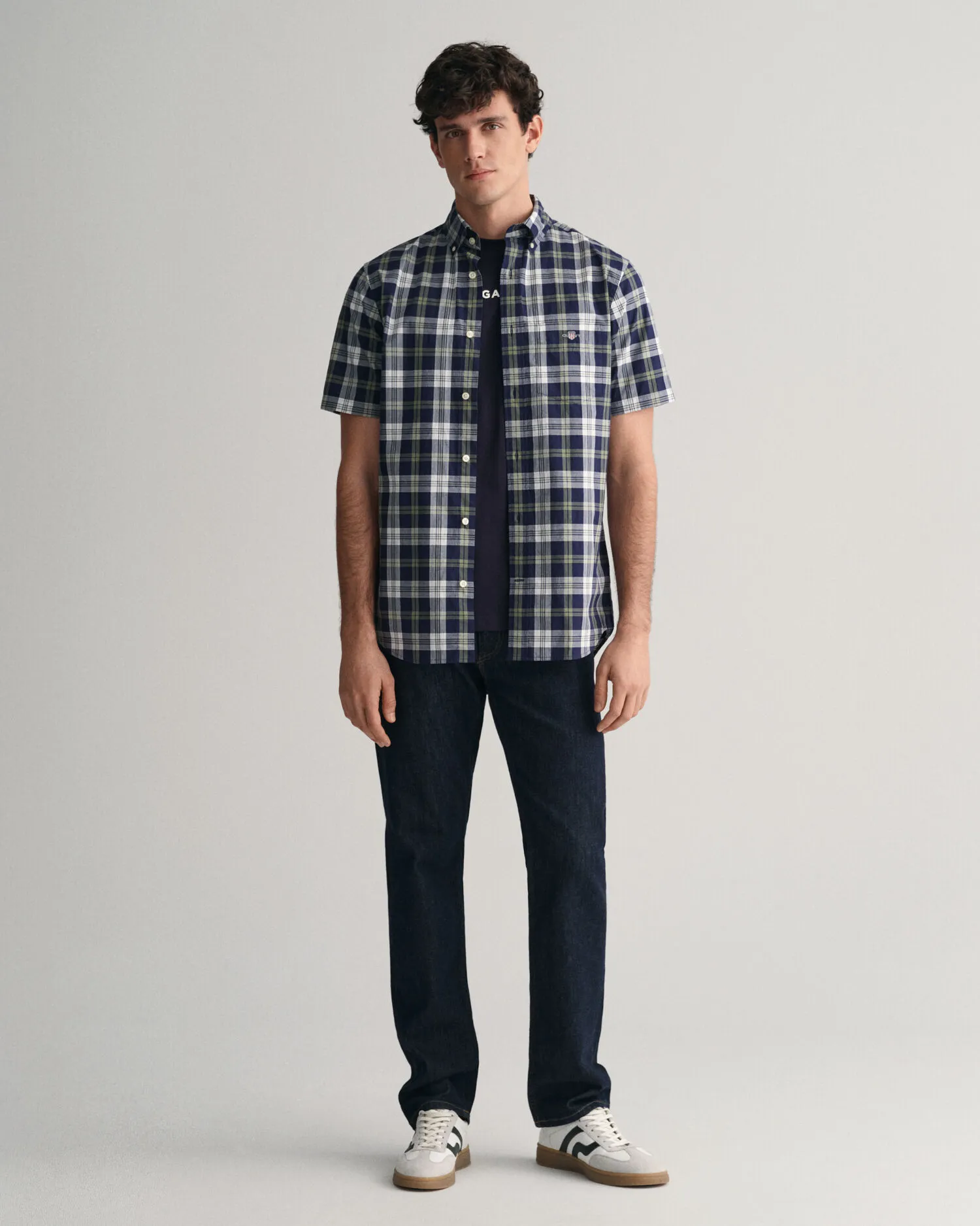 Camisa Regular Fit de manga corta en popelina a cuadros