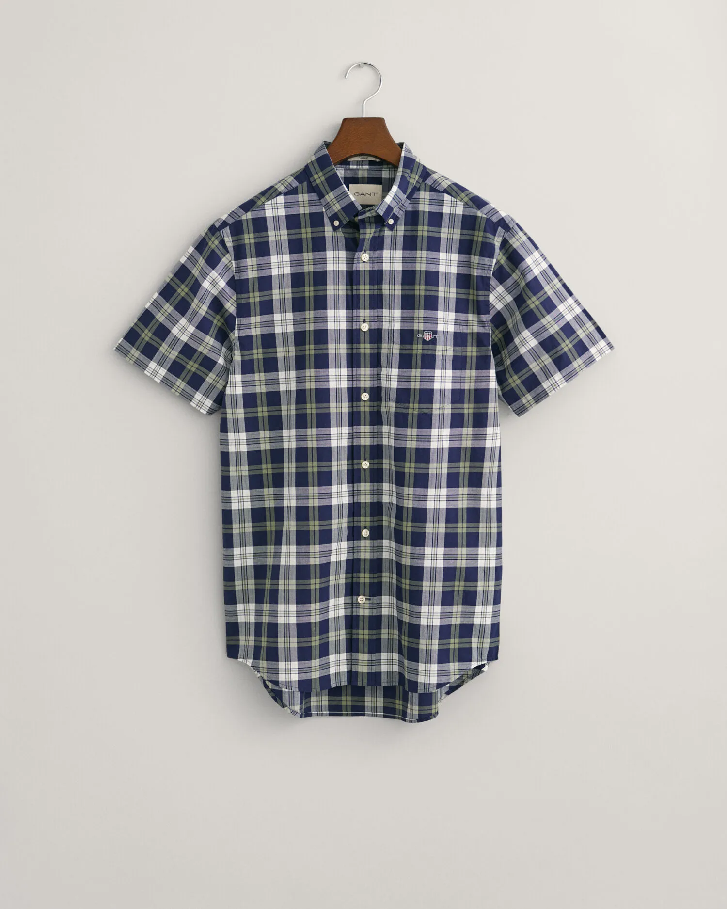Camisa Regular Fit de manga corta en popelina a cuadros