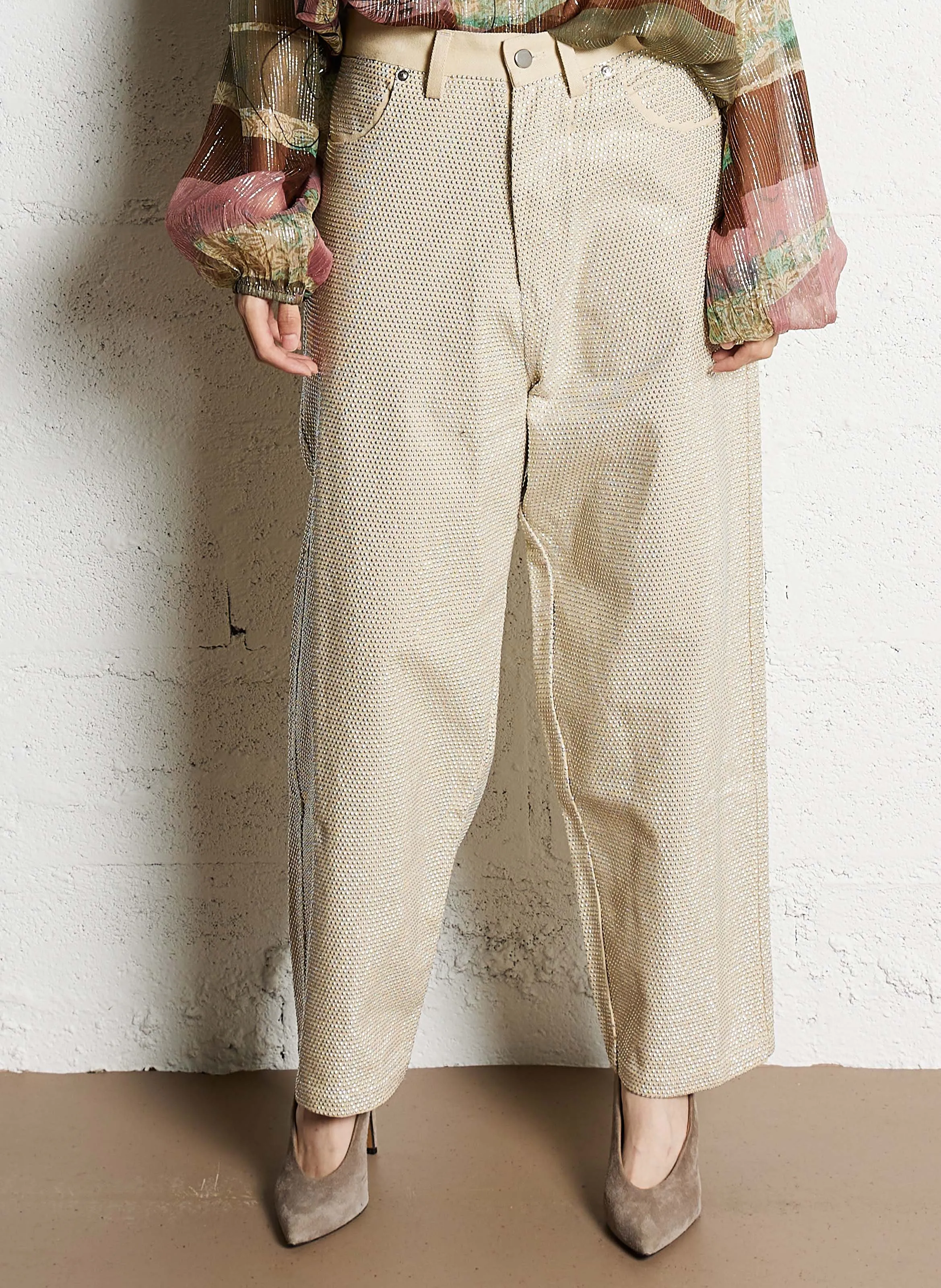 CREME  PANTALóN ANCHO DE MEZCLILLA Y PEDRERíA DE ALGODóN EN BEIGE