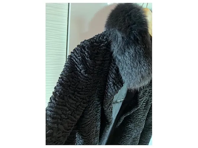 Max Mara Abrigos, Ropa de calle Negro 