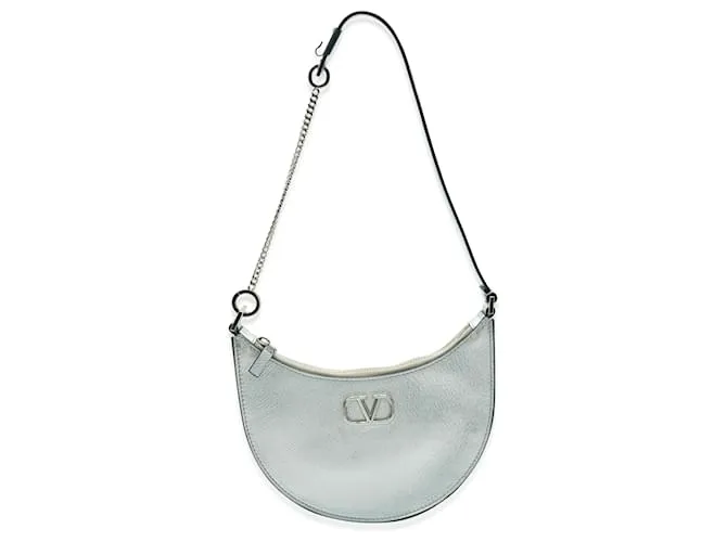 Mini Hobo Vlogo en piel de ternera texturizada plateada de Valentino 