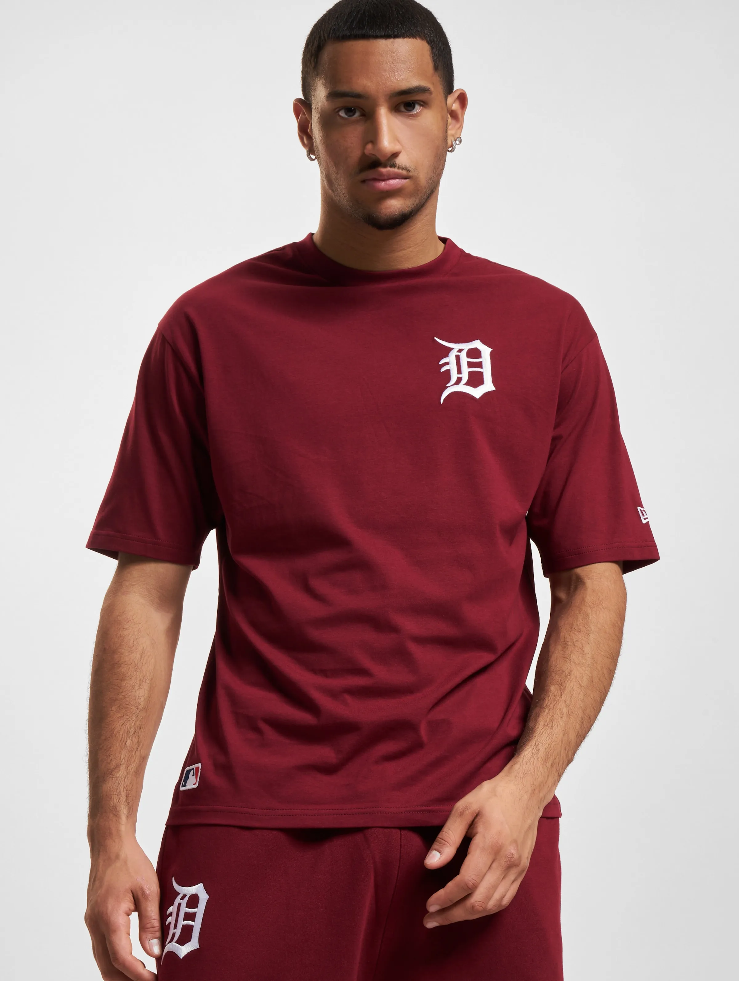 NEW ERA NEW ERA TSHIRT