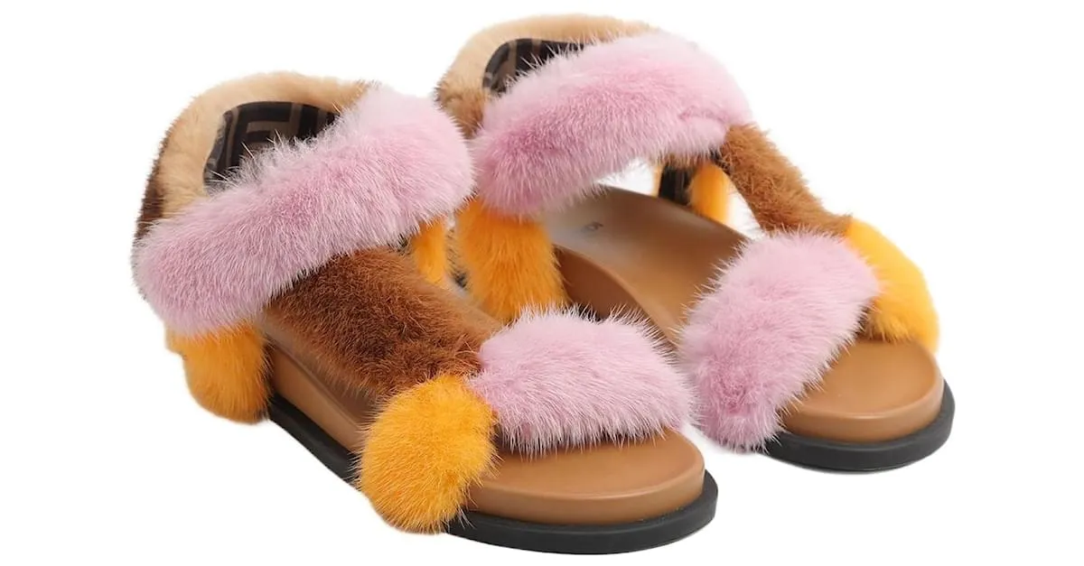 Sandalias FENDI UE 37 paño Camello 