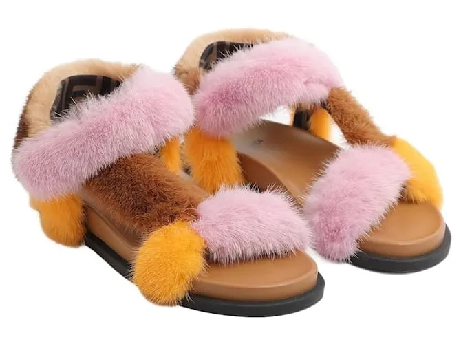 Sandalias FENDI UE 37 paño Camello 