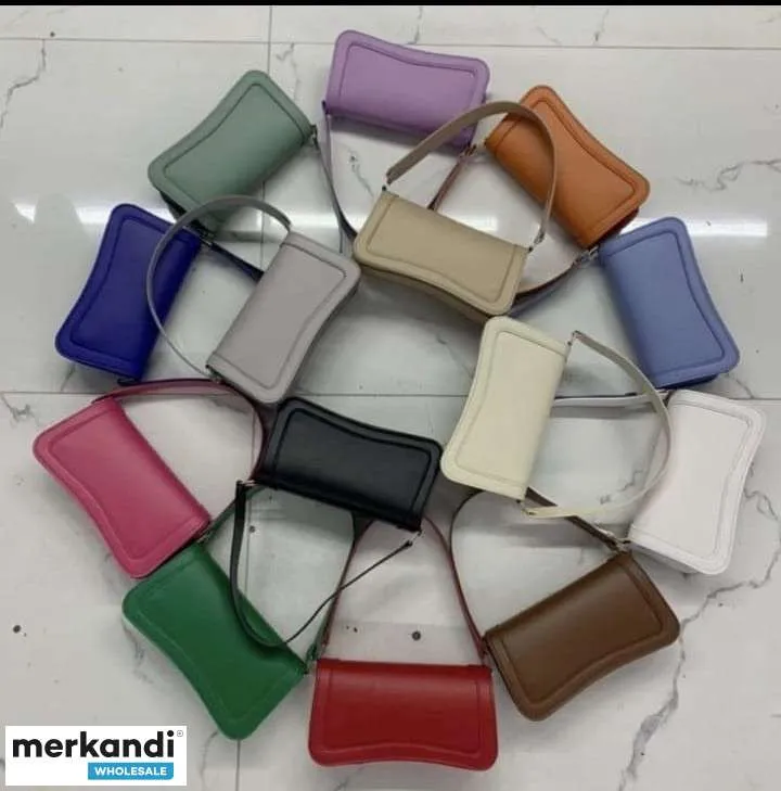 Sumérgete en nuestro mundo de bolsos de mujer de moda, que no solo son de alta calidad, sino también una variedad de colores y m