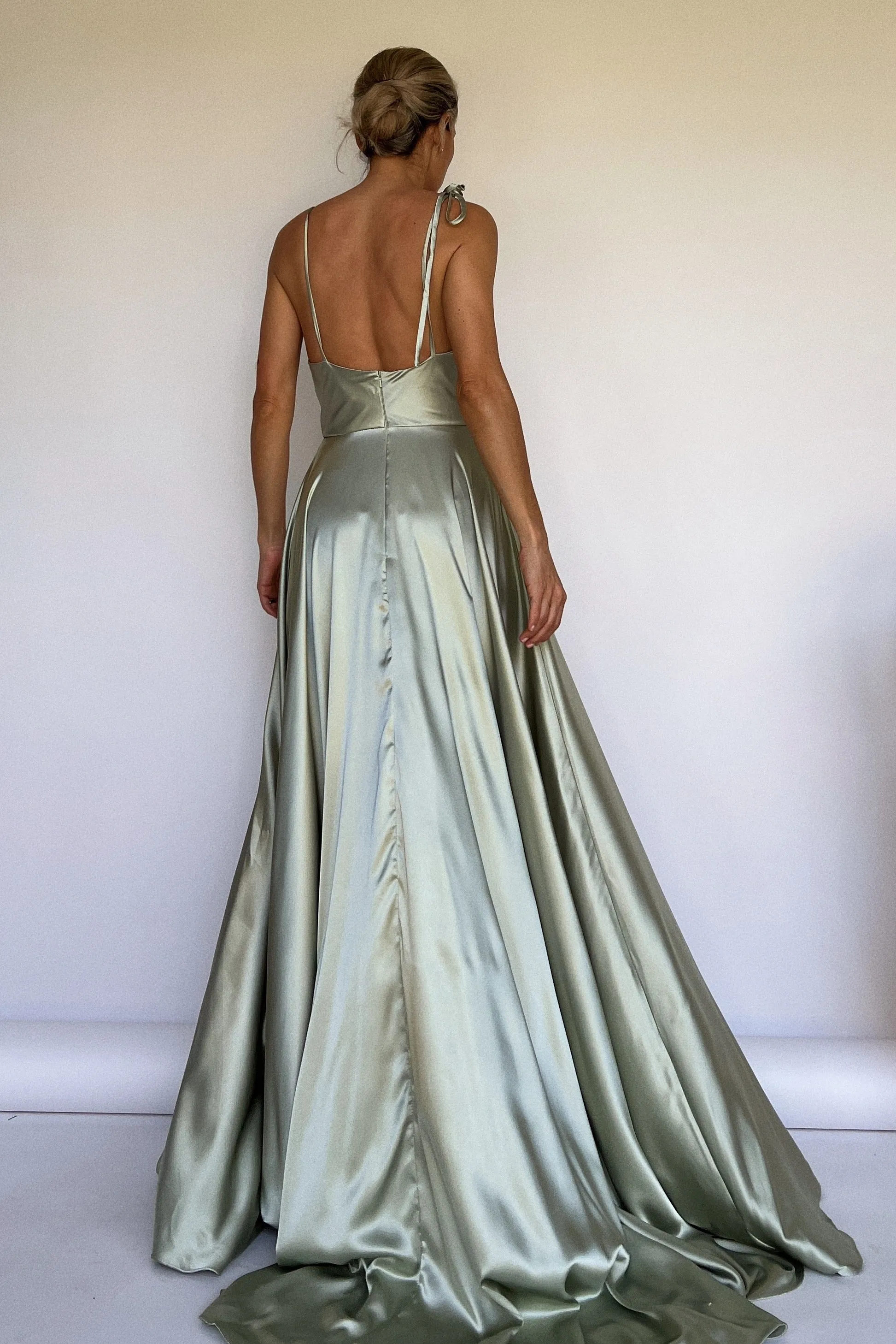 VESTIDO SLIDO SATIN