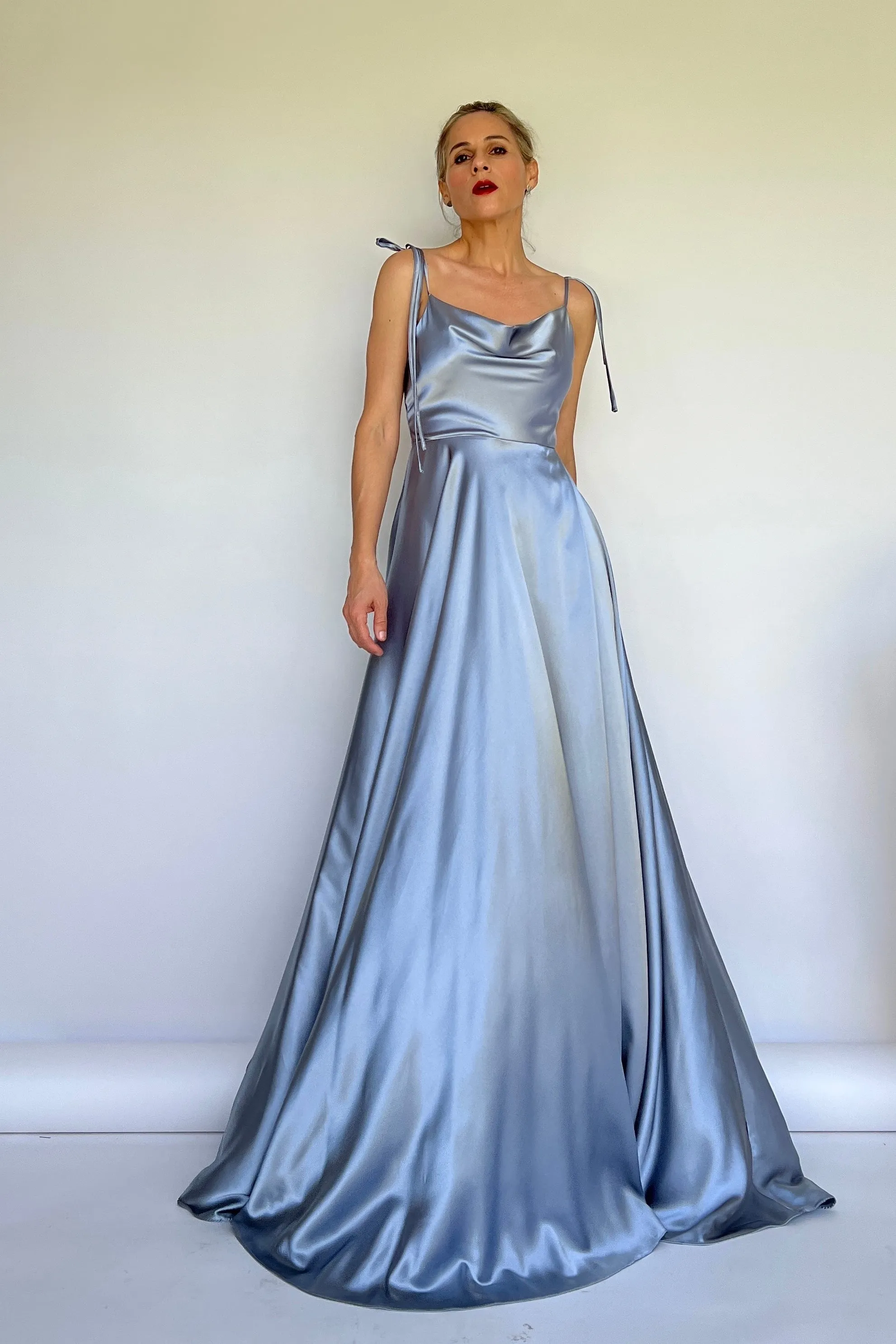 VESTIDO SLIDO SATIN