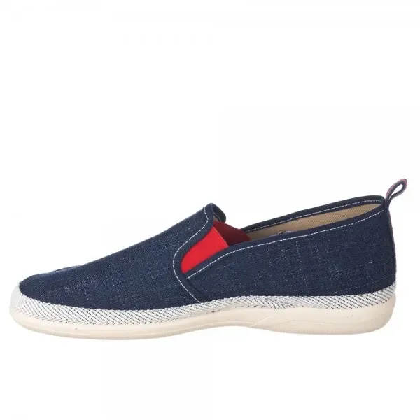 Zapatilla cerrada lona Vulca bicha 4633