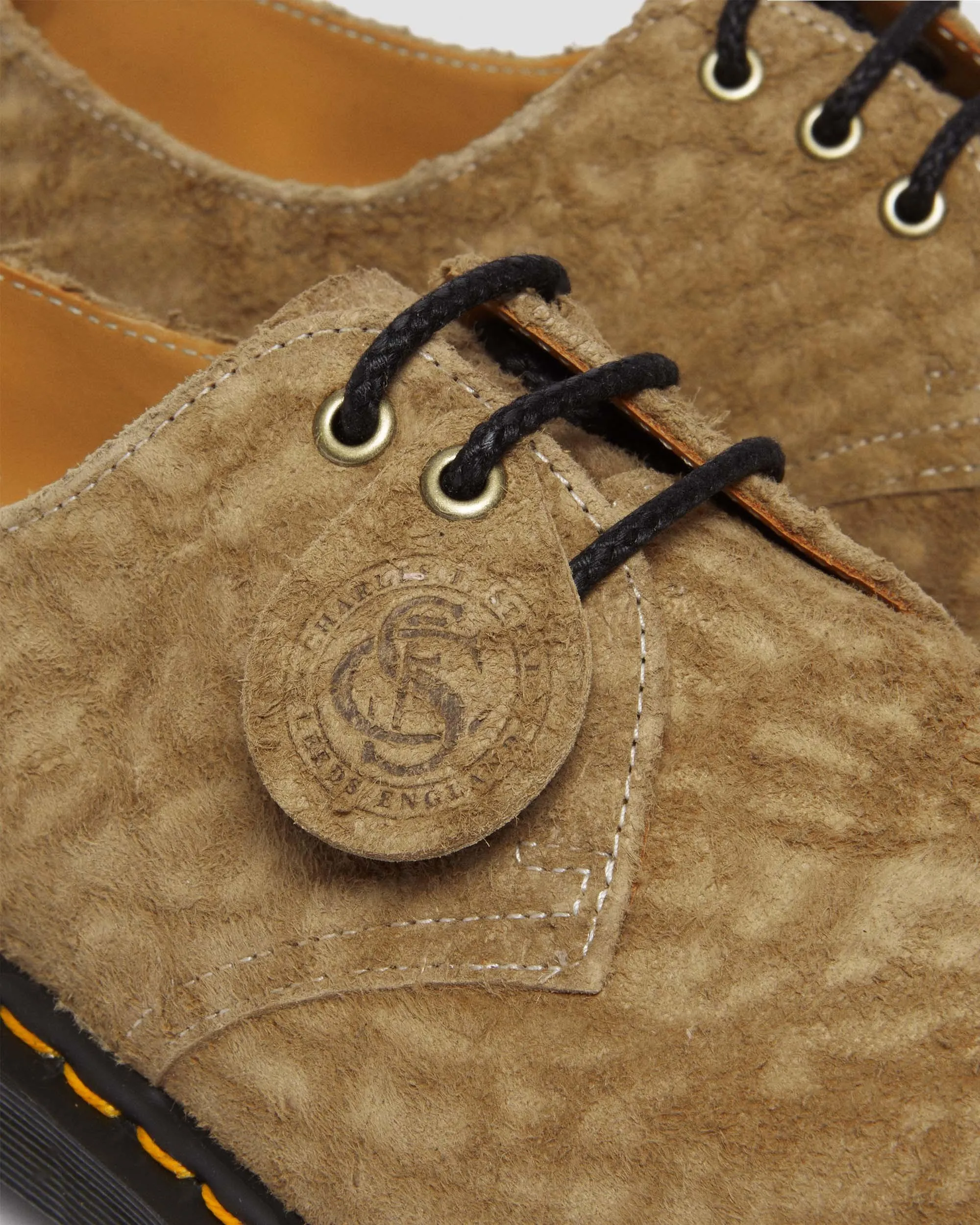Zapatos 1461 Bex Made in England de ante texturizado